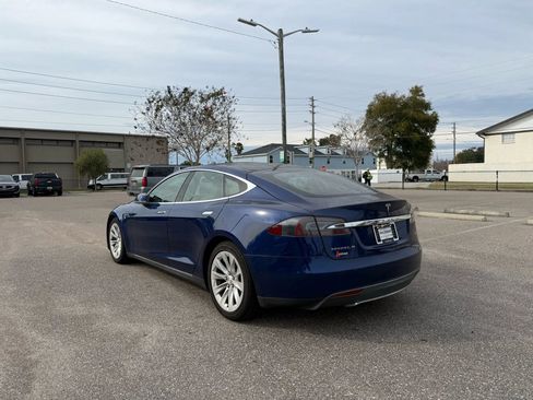 Used 2016 Tesla Model S 70 image 6
