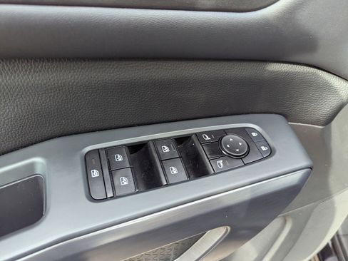 Used 2023 Nissan Pathfinder Rock Creek image 30