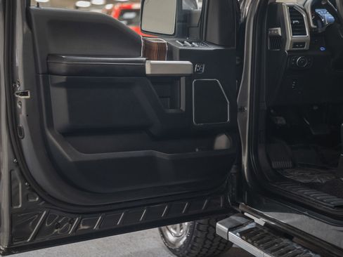 Used 2017 Ford F150 Lariat w/ Equipment Group 502A Luxury image 50