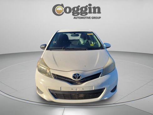 Used 2014 Toyota Yaris L FWD image 7