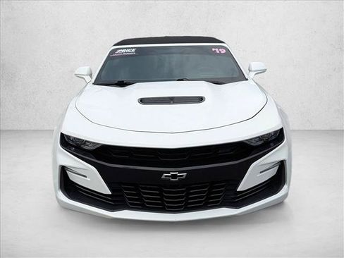 Used 2019 Chevrolet Camaro SS RWD image 2