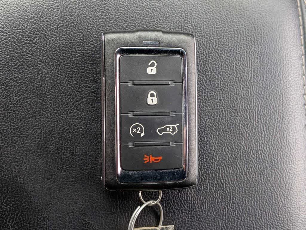 Used 2023 Jeep Grand Cherokee Altitude AWD/4WD image 31