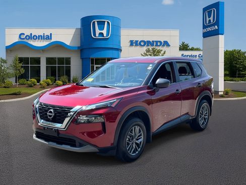 Used 2022 Nissan Rogue S image 1