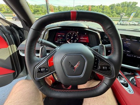 Used 2022 Chevrolet Corvette Stingray Preferred Cpe w/ Z51 Performance Package RWD image 18