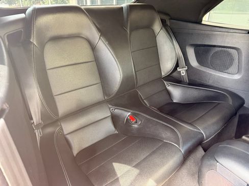 Used 2022 Ford Mustang GT Premium RWD image 39