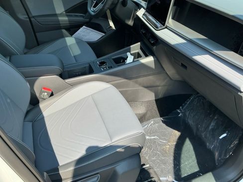 New 2026 Volkswagen Tiguan SE R-Line image 27