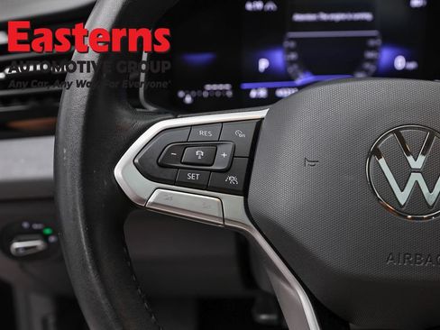 Used 2025 Volkswagen Jetta SE FWD image 15