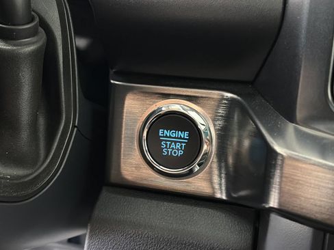 Used 2025 Ford F350 Lariat AWD/4WD image 24