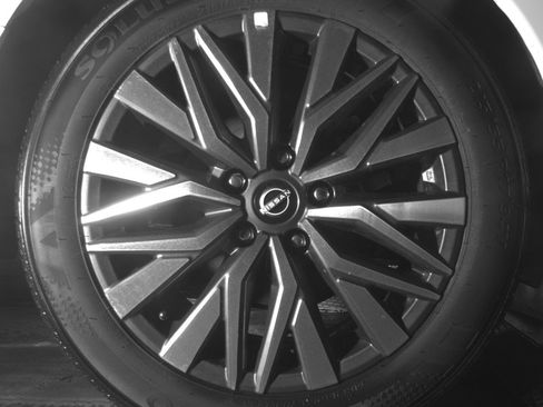 Used 2025 Nissan Altima 2.5 SV image 15