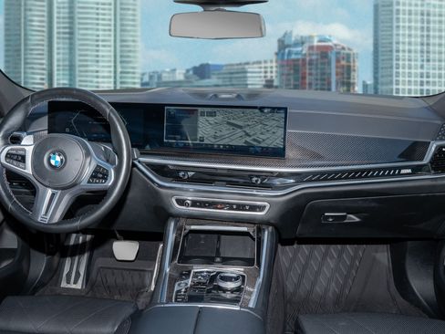 Used 2024 BMW X6 M60i w/ Dynamic Handling Package image 22