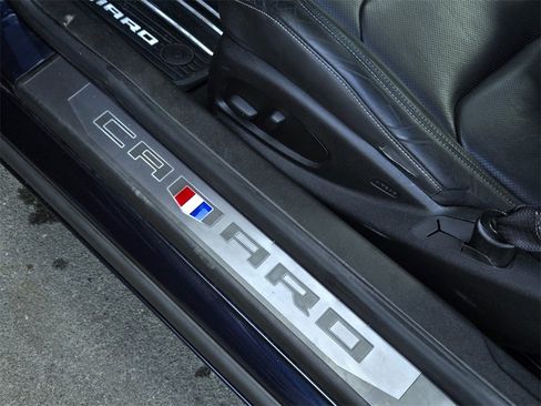 Used 2016 Chevrolet Camaro SS image 12