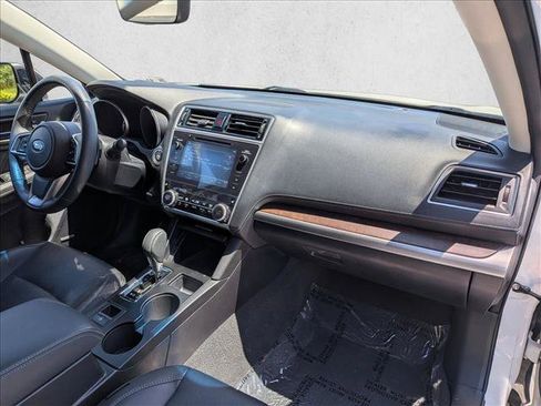 Used 2018 Subaru Outback 2.5i Limited AWD/4WD image 21