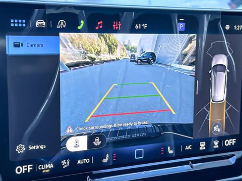 New 2026 Volkswagen Tiguan SE R-Line image 18