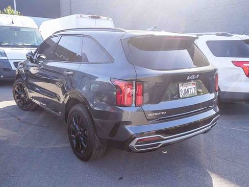 Certified 2023 Kia Sorento SX image 13