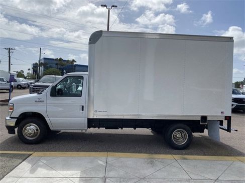 New 2026 Ford E-350 and Econoline 350 Super Duty w/ Power Equipment Group image 10