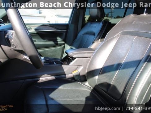 Used 2022 Jeep Grand Cherokee L Overland image 34