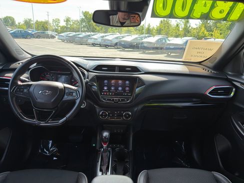 Used 2021 Chevrolet TrailBlazer RS w/ Convenience Package AWD/4WD image 28