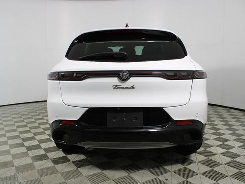 Used 2024 Alfa Romeo Tonale Ti w/ Premium Interior Package image 39