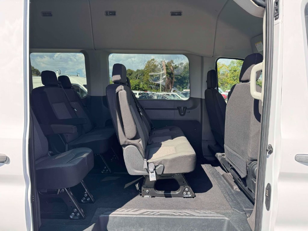 Used 2024 Ford Transit 350 XLT RWD image 13