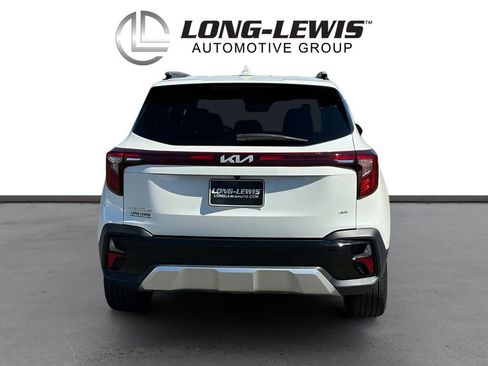 Used 2024 Kia Seltos SX w/ SX Sunroof Package image 5