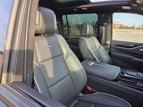Used 2023 Cadillac Escalade ESV Sport w/ Touring Package image 43