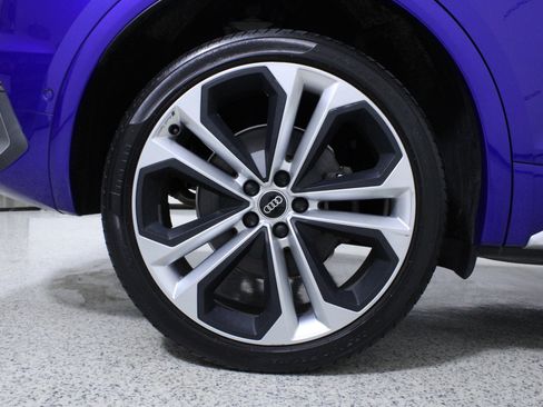 Used 2021 Audi Q5 Prestige image 8