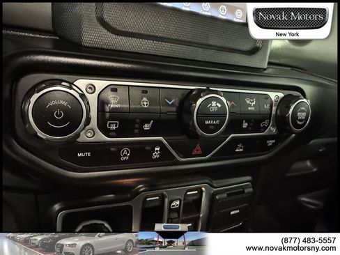 Used 2022 Jeep Wrangler Unlimited Sport AWD/4WD image 22