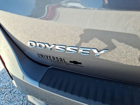 Used 2025 Honda Odyssey Touring image 9