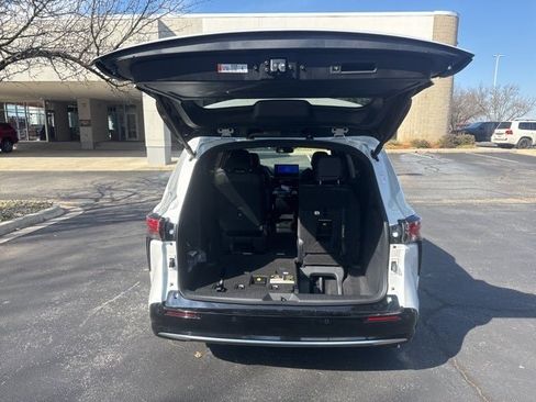 New 2026 Toyota Sienna Limited image 13