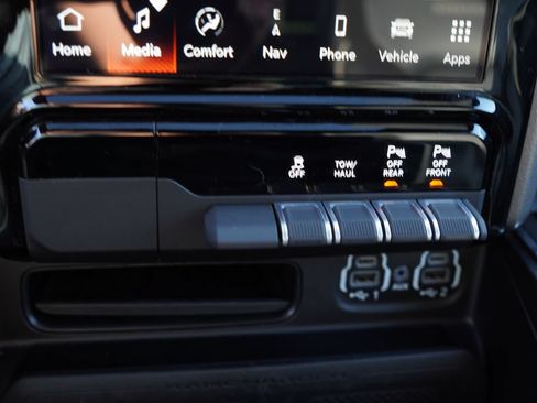Certified 2022 RAM 1500 Laramie AWD/4WD image 30