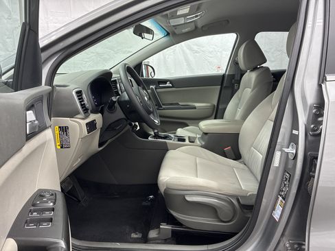 Used 2019 Kia Sportage LX AWD/4WD image 12