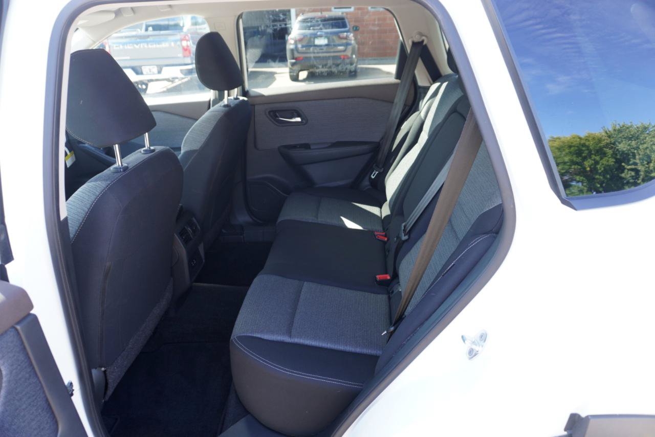 Used 2023 Nissan Rogue SV AWD/4WD image 20