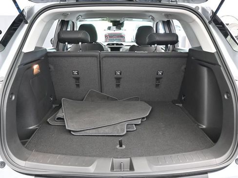 Used 2023 Chevrolet TrailBlazer LT FWD image 33