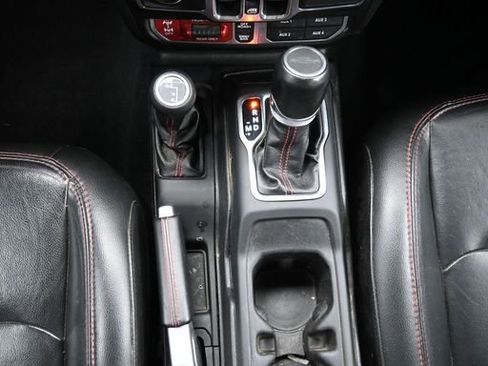 Used 2020 Jeep Gladiator Rubicon AWD/4WD image 21