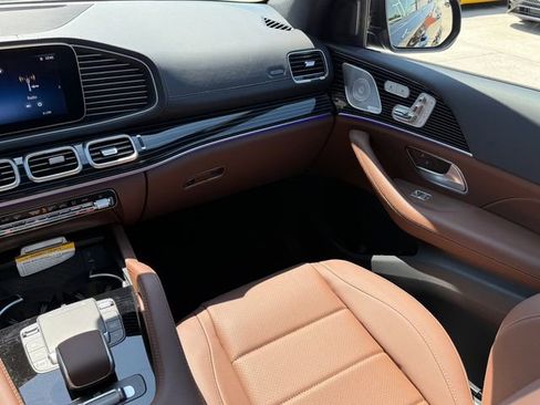 New 2025 Mercedes-Benz GLS 450 4MATIC image 37