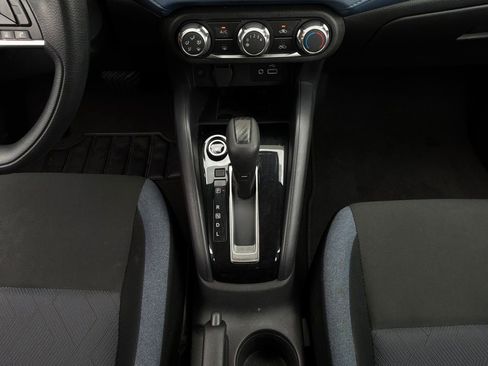 Used 2025 Nissan Versa SV FWD image 14