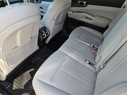New 2026 Kia Sorento S image 40