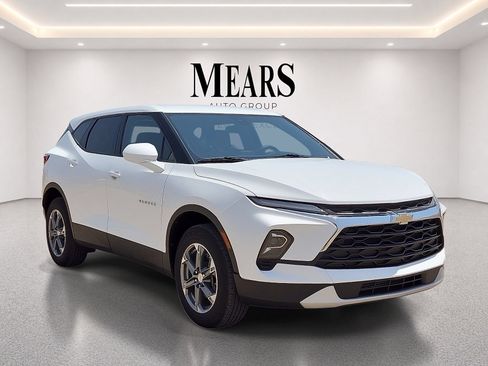 Used 2025 Chevrolet Blazer LT FWD image 7