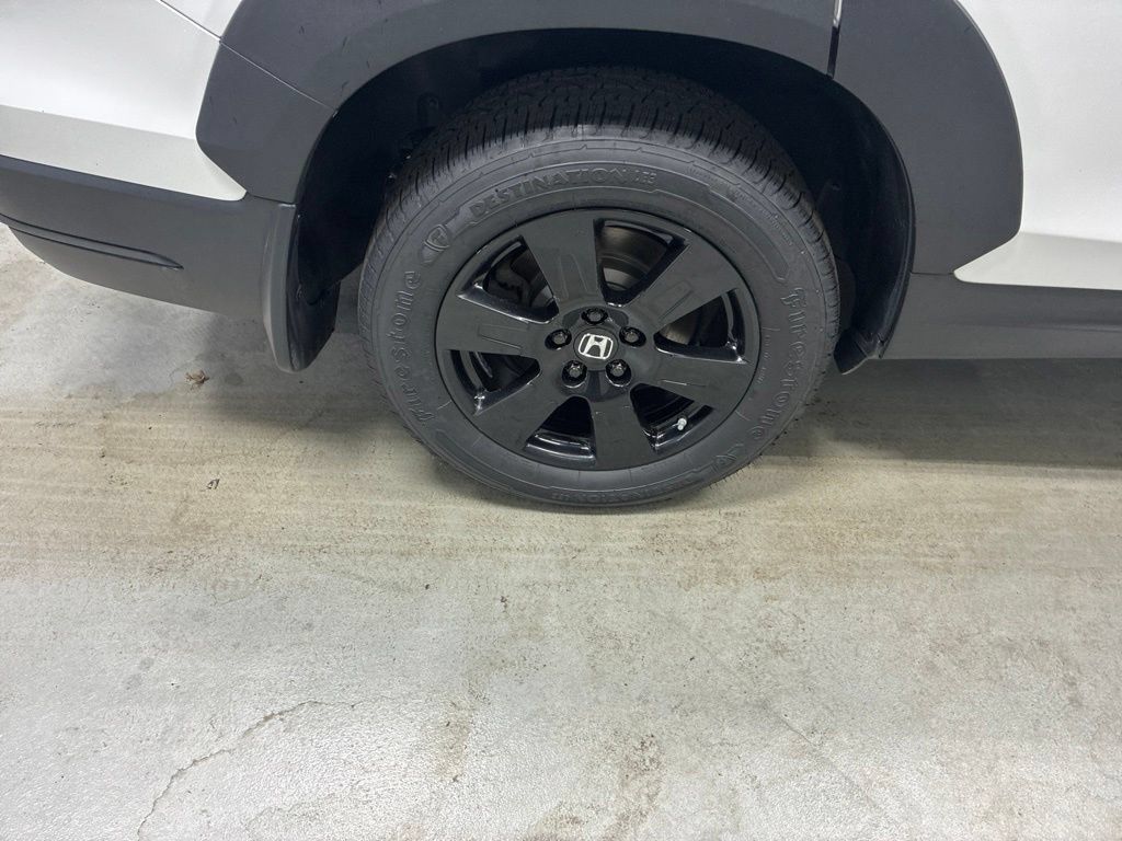 Used 2022 Honda Pilot TrailSport image 3