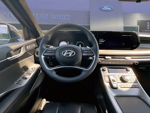 Used 2025 Hyundai Palisade Calligraphy AWD/4WD image 8