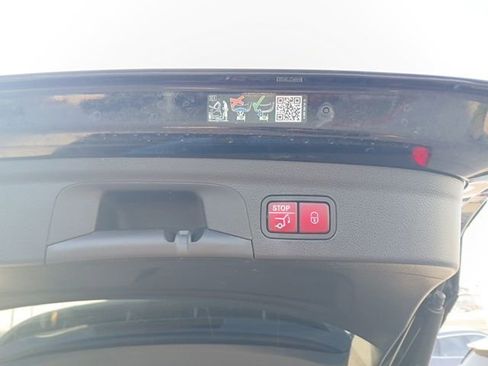 Used 2024 Mercedes-Benz GLE 350 4MATIC image 10