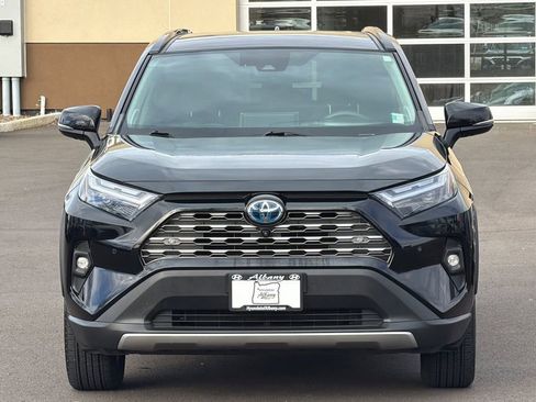 Used 2022 Toyota RAV4 Limited image 6