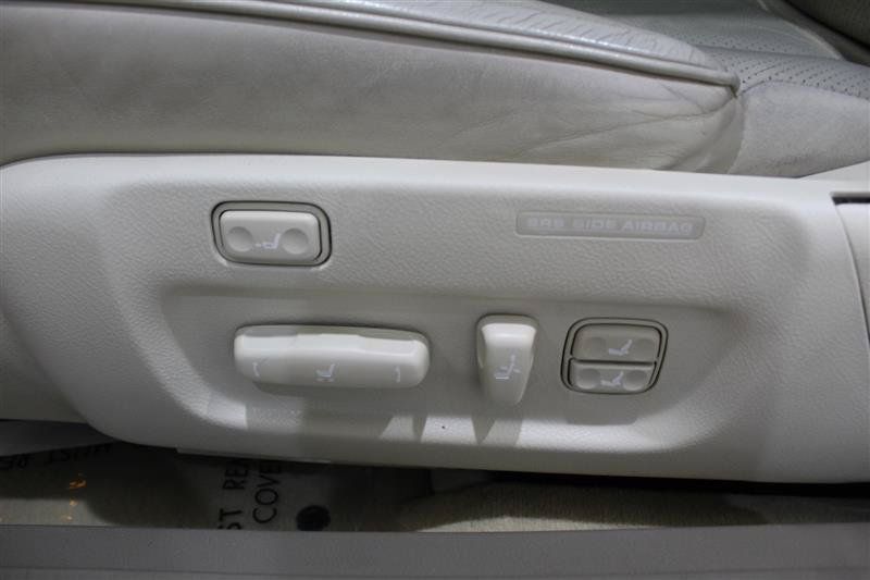 Used 2002 Lexus LS 430 RWD image 28