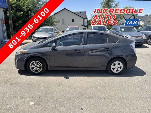 Used 2011 Toyota Prius Two image 1