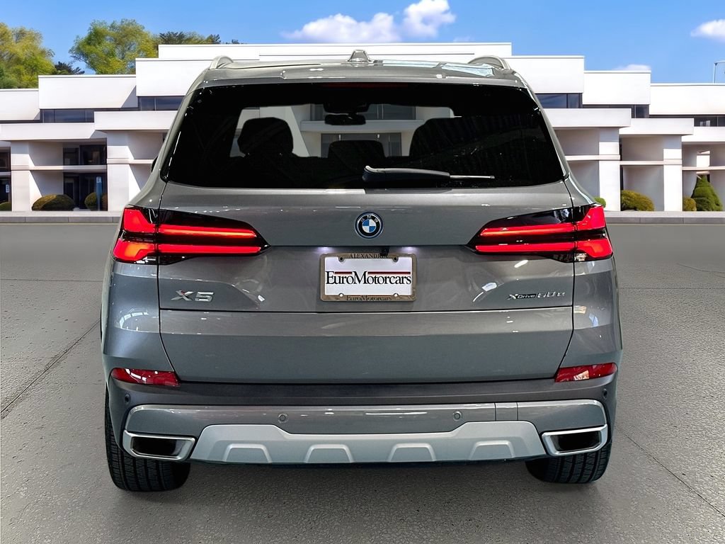 Used 2026 BMW X5 xDrive50e w/ Executive Package AWD/4WD image 6