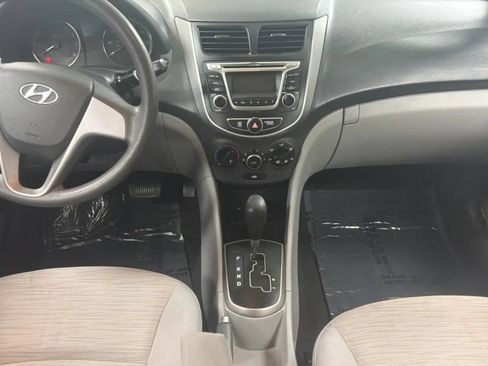 Used 2017 Hyundai Accent SE FWD image 14