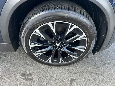 Used 2024 MAZDA CX-90 Plug-In Hybrid w/ Premium Plus AWD/4WD image 15