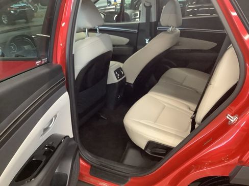 Used 2023 Hyundai Tucson Limited AWD/4WD image 19