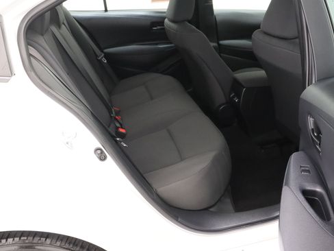 Used 2024 Toyota Corolla LE FWD image 30