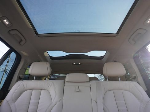 Used 2019 BMW X7 xDrive40i w/ Luxury Seating Package image 32